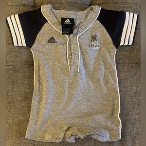NY Yankee baby romper